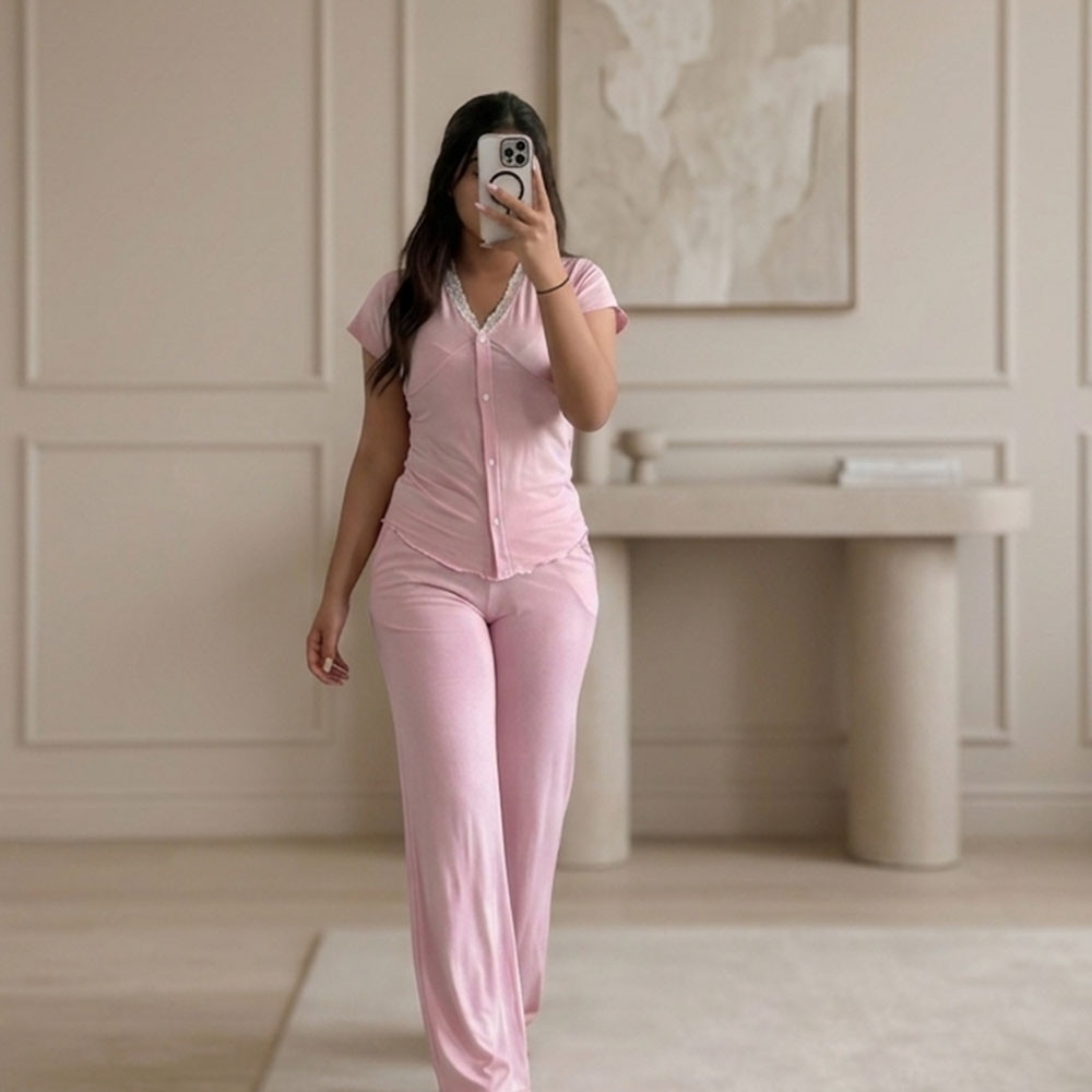 Pyjama coton à boutons et dentelle