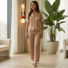 Pyjama satiné à pois avec dentelle
