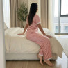 Pyjama satiné à pois avec dentelle